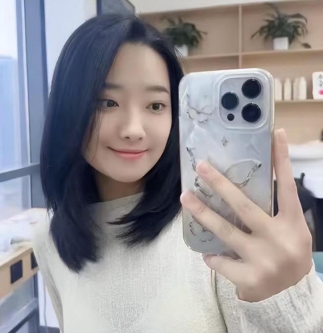 子身份曝光家人追责调查组介入一场本可避免的悲剧！被蛇咬女(图1)