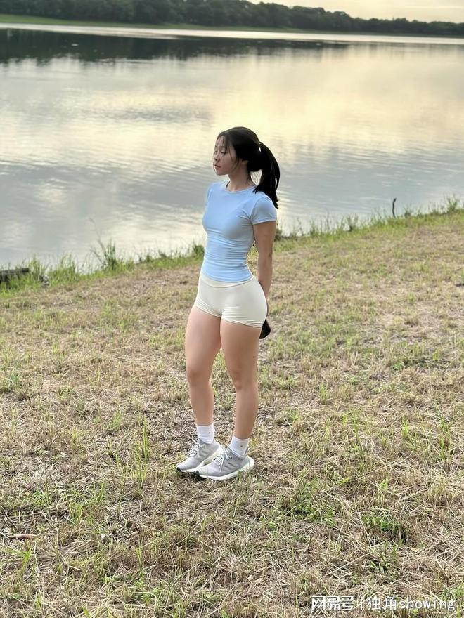 升你的户外运动魅力！穿上这健身服瞬间提(图2)
