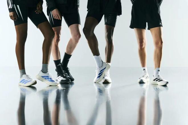 」不再只是联名、限量款2025 的「好球鞋(图2)