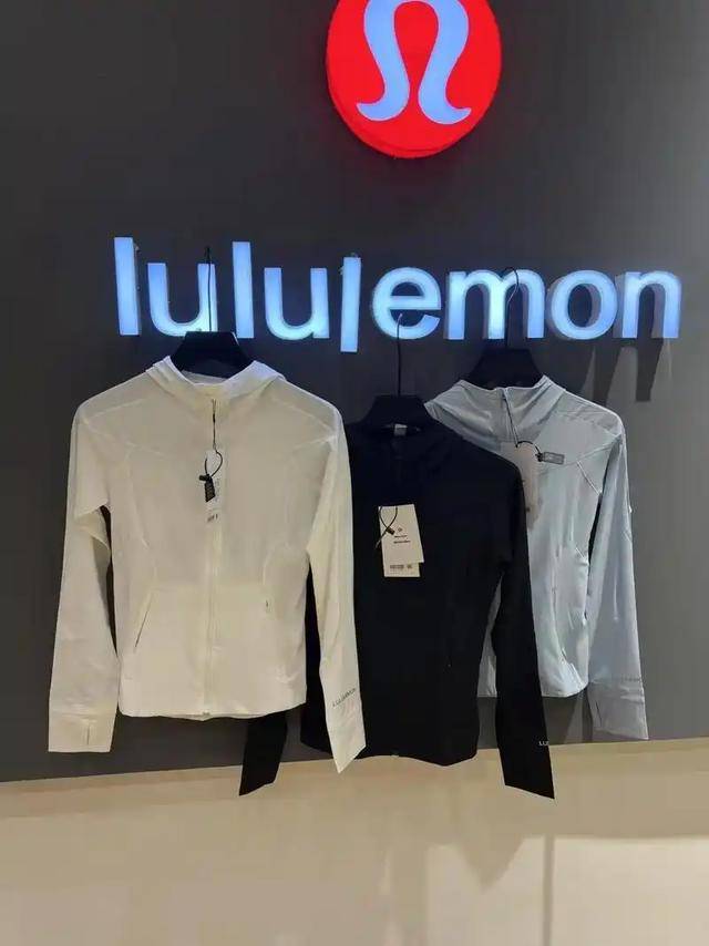 名款圈粉女生质量问题吵翻了从跑步鞋到时尚顶流昂跑靠联